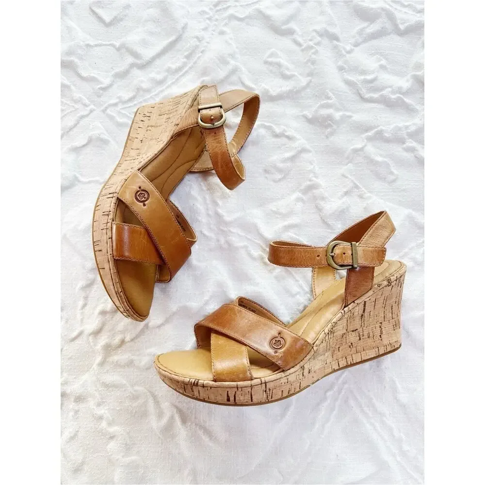 Born Alaina Platform Wedge Sandal Size 10 New